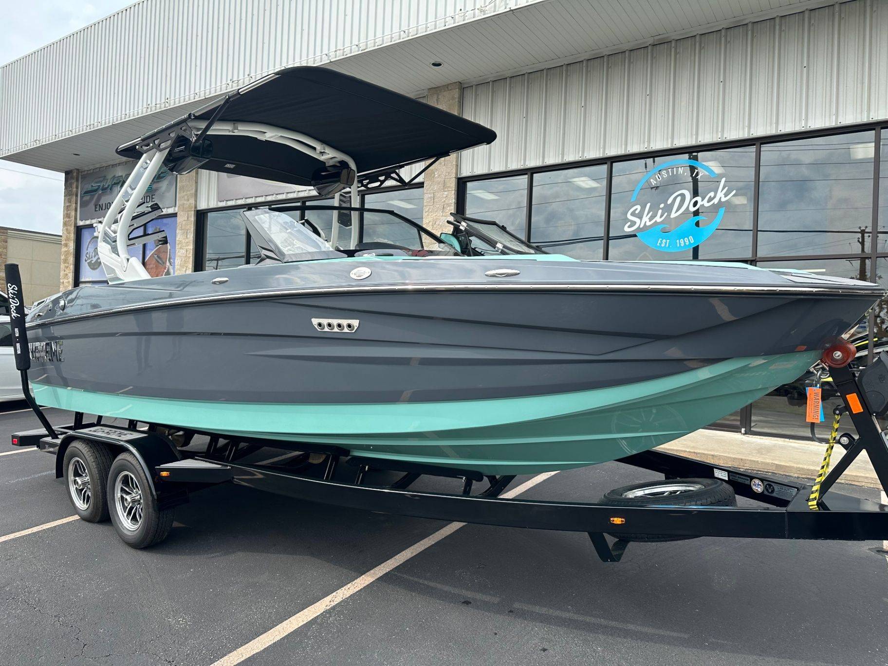2024 Supreme S220