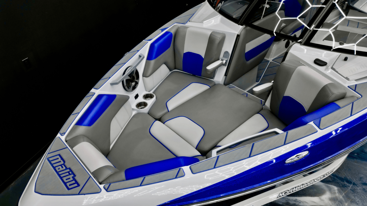 2021 Malibu Wakesetter 25 LSV