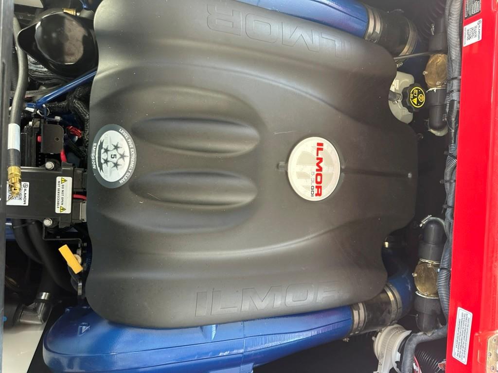 2021 MasterCraft XT22 – LOADED!
