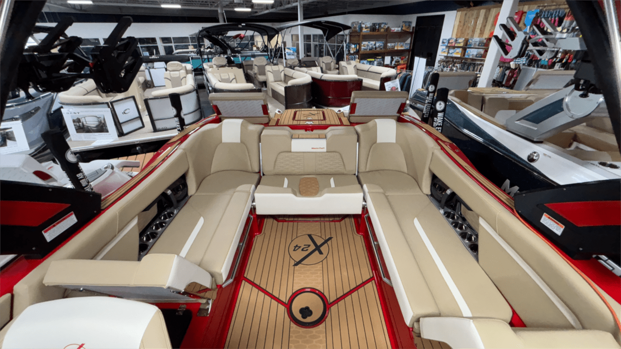 2025 MasterCraft X24