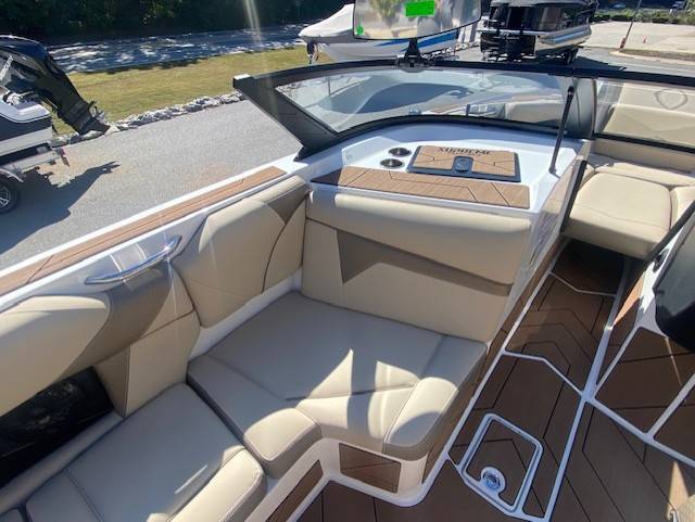 2025 Supreme S220