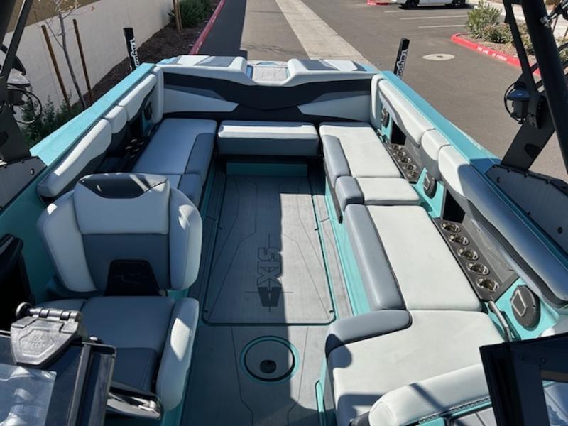 2024 Axis T250