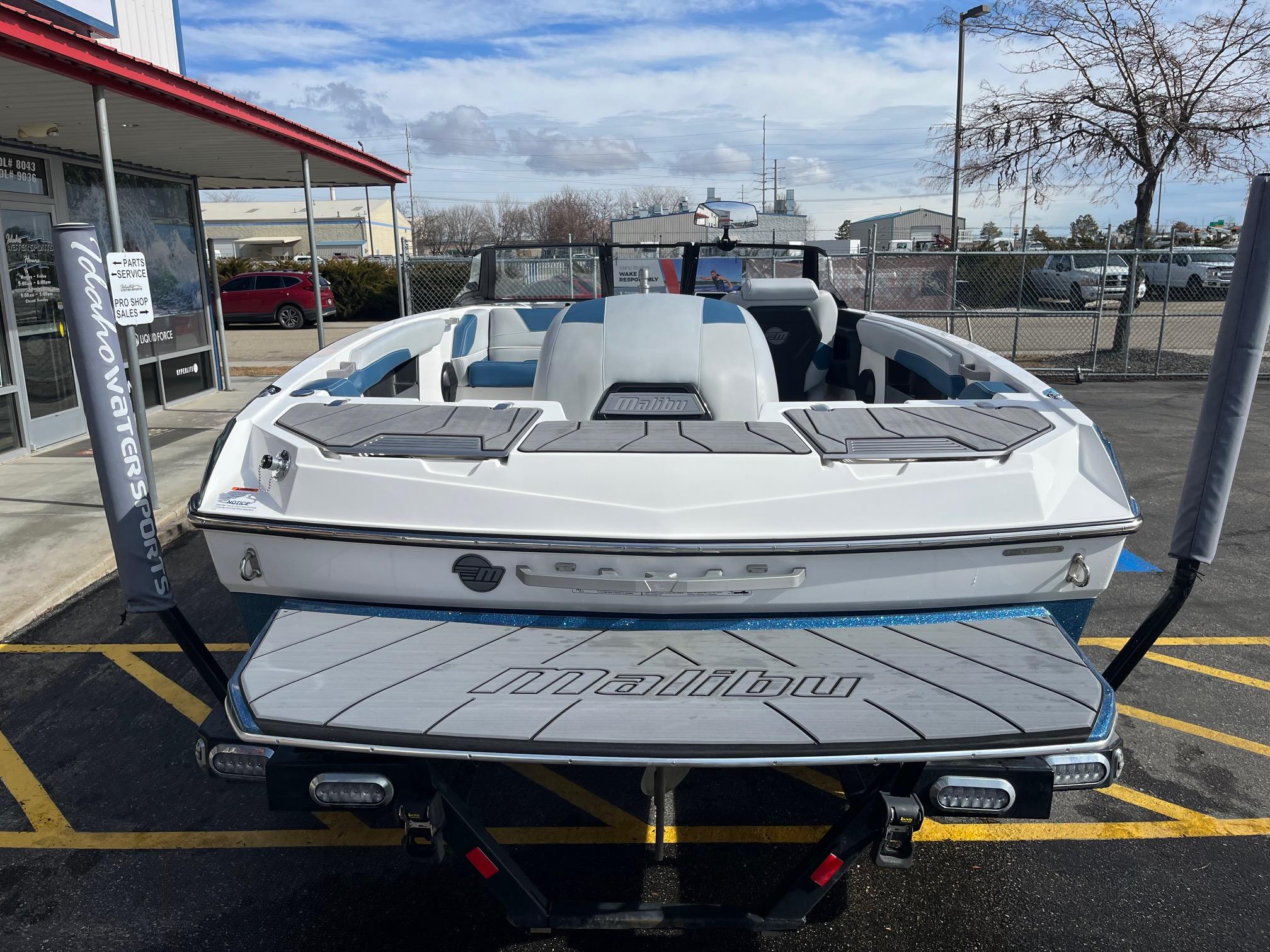2024 Malibu Response TXi MO CB DEMO