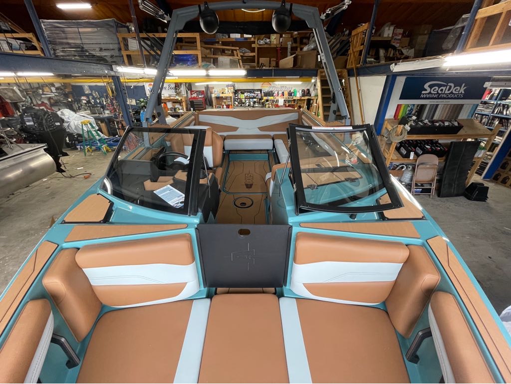 2024 Axis Wake Research T220