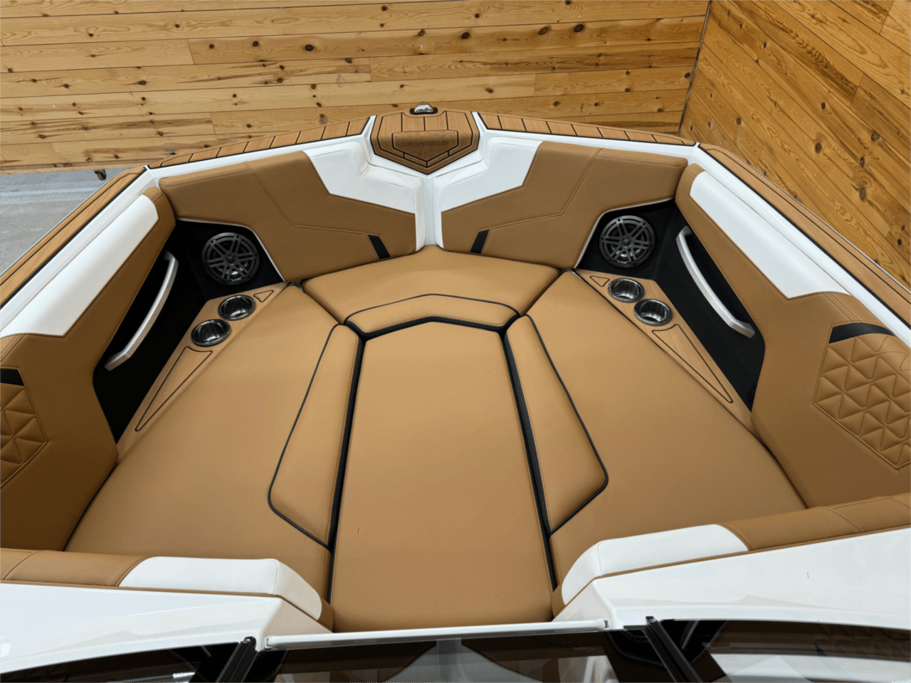 2024 Nautique GS24 Icon