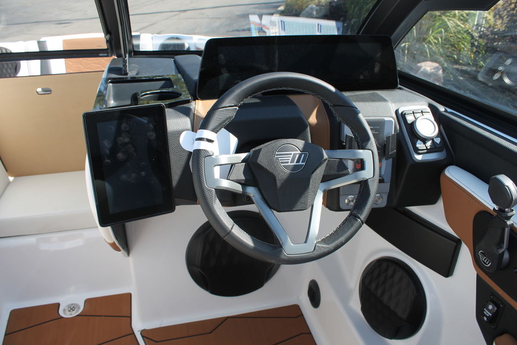 2025 malibu boats 22-MXZ