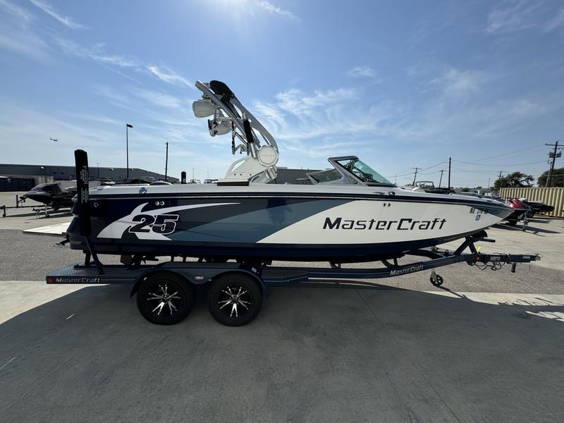 2013 MasterCraft X25