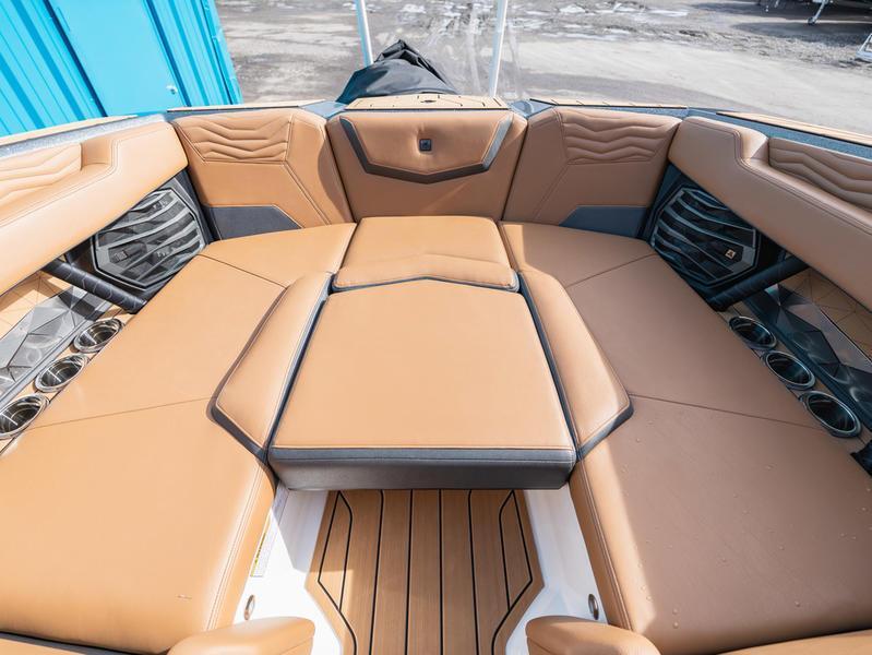 2025 Nautique G23