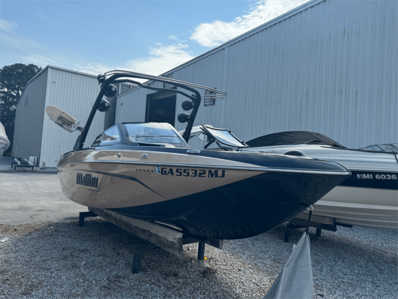 2022 Malibu 23 LSV M6DI 140 Hrs!