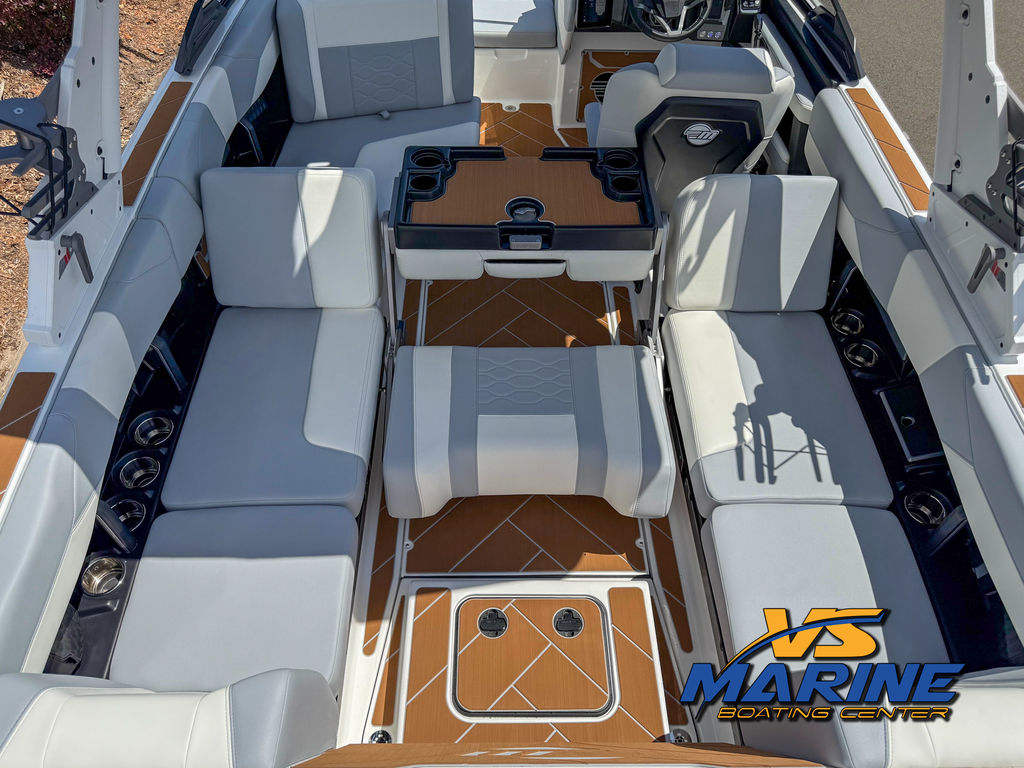 2025 Malibu Boats 23 LSV