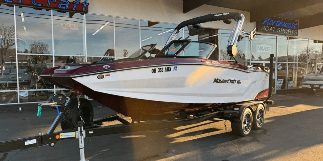 2023 MasterCraft NXT22