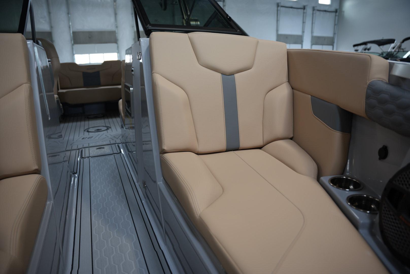 2025 MasterCraft XT23 &#8211; New Arrival!