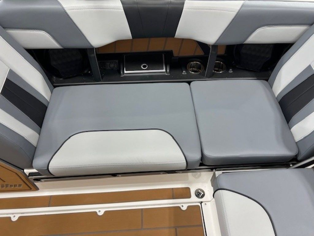 2024 Malibu Boats 24 MXZ