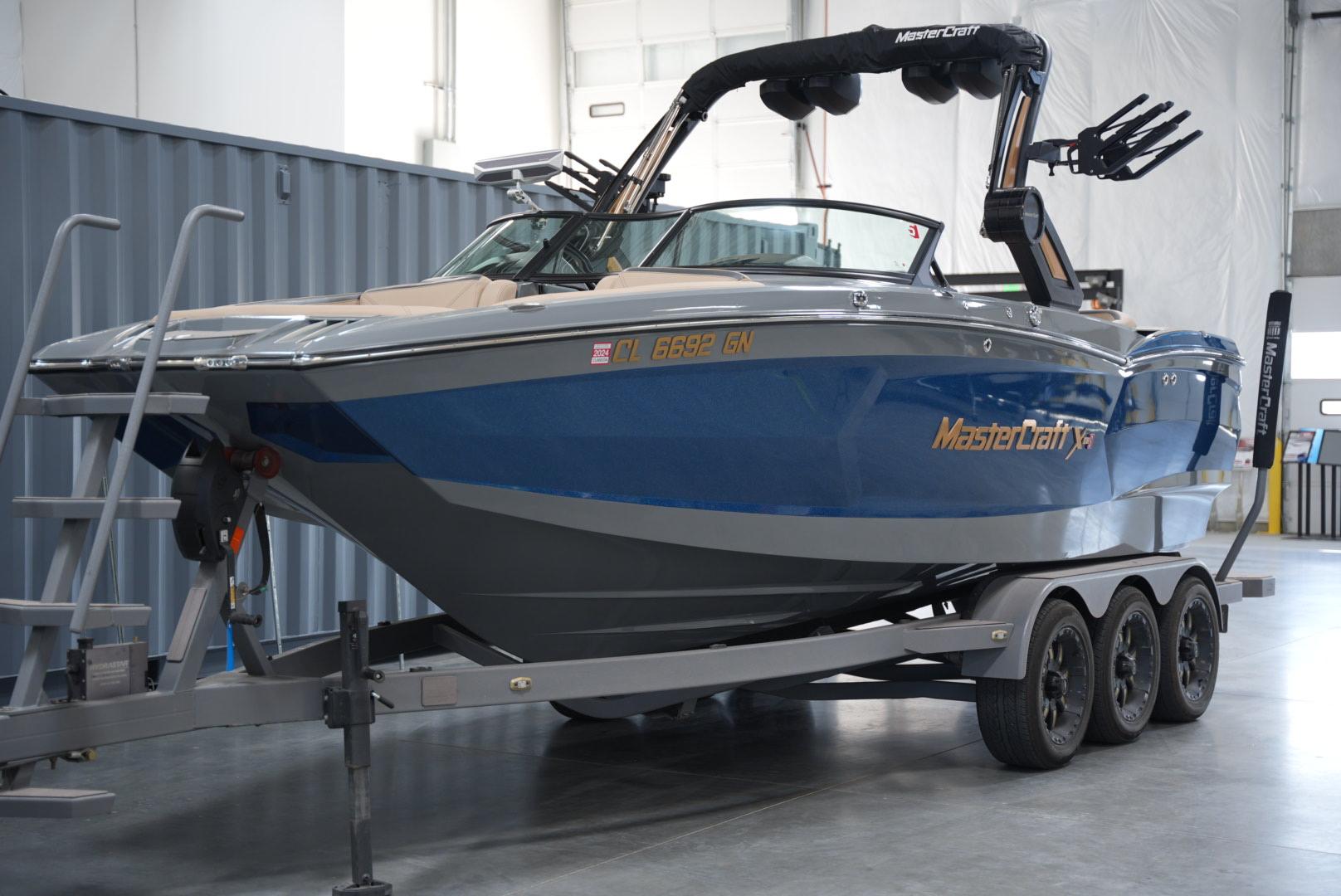 2023 MasterCraft XstarS 6.2L Supercharged &#8211; only 185 hours!