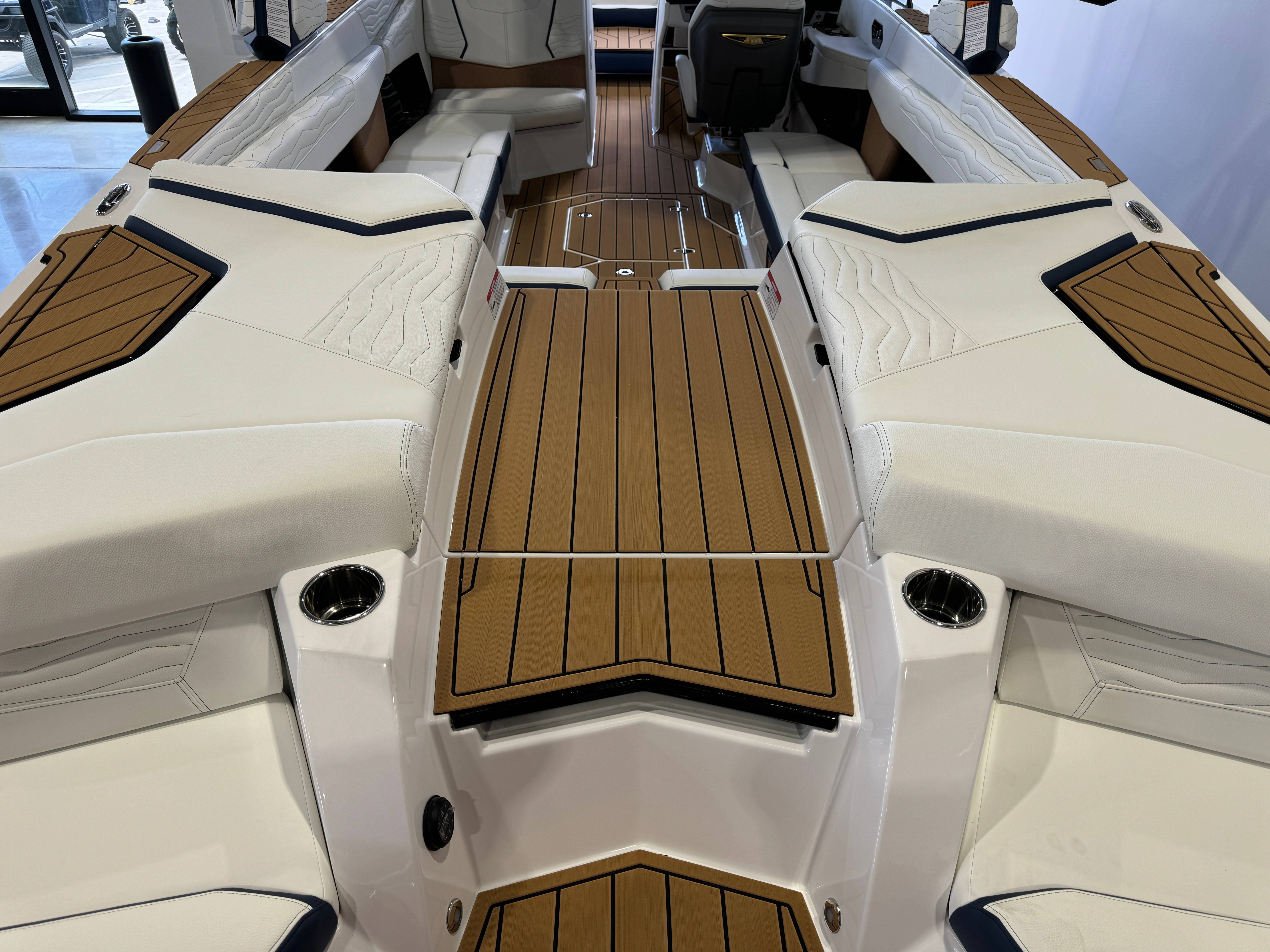 2025 Nautique Super Air Nautique G25
