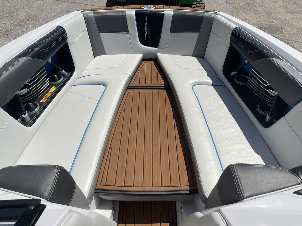 2013 Nautique G25