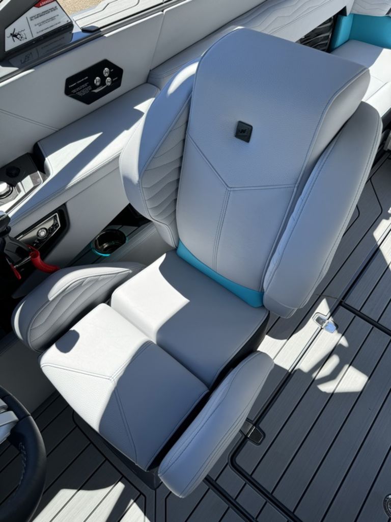 2025 Nautique Super Air Nautique G23