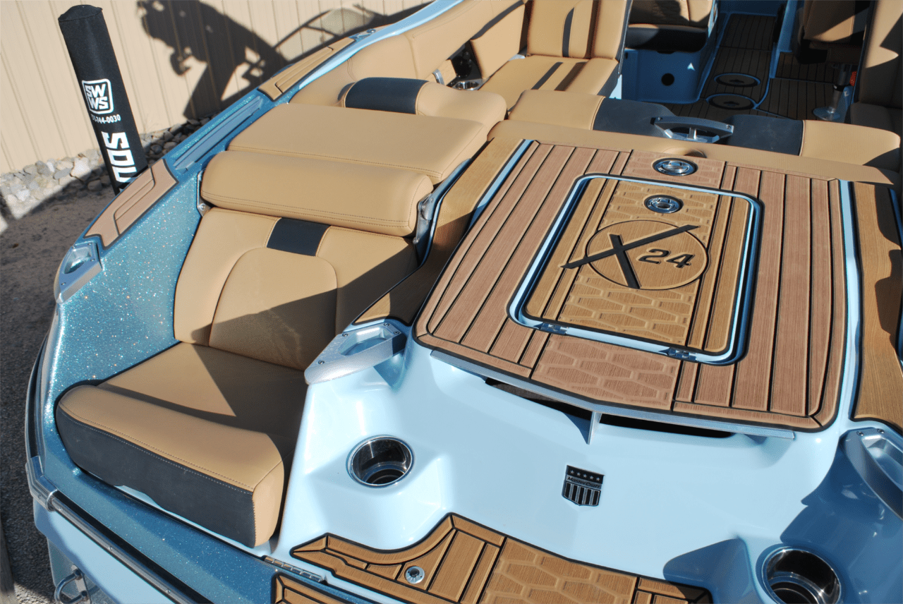 2022 MasterCraft X24