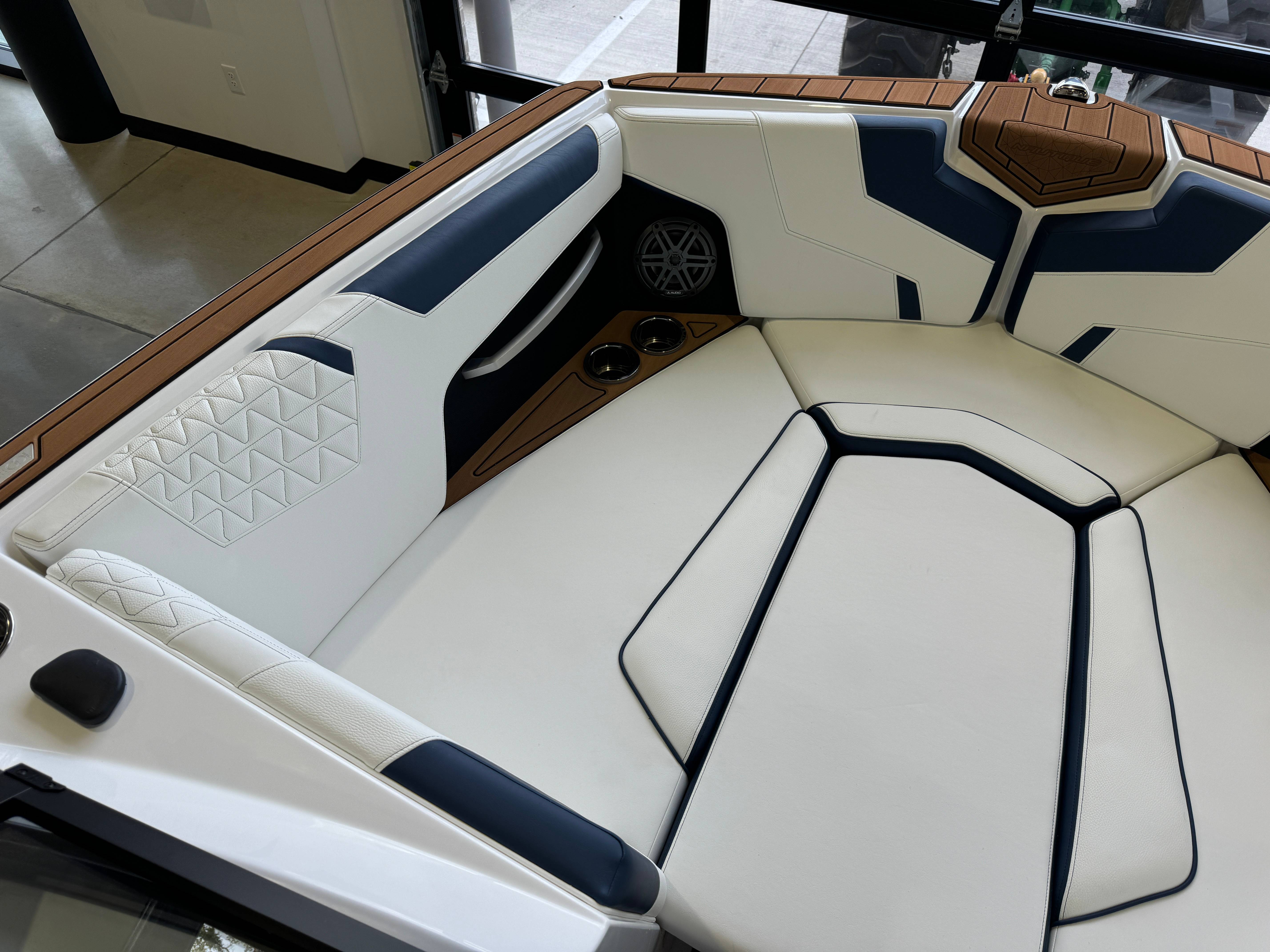 2025 Nautique Super Air Nautique GS24