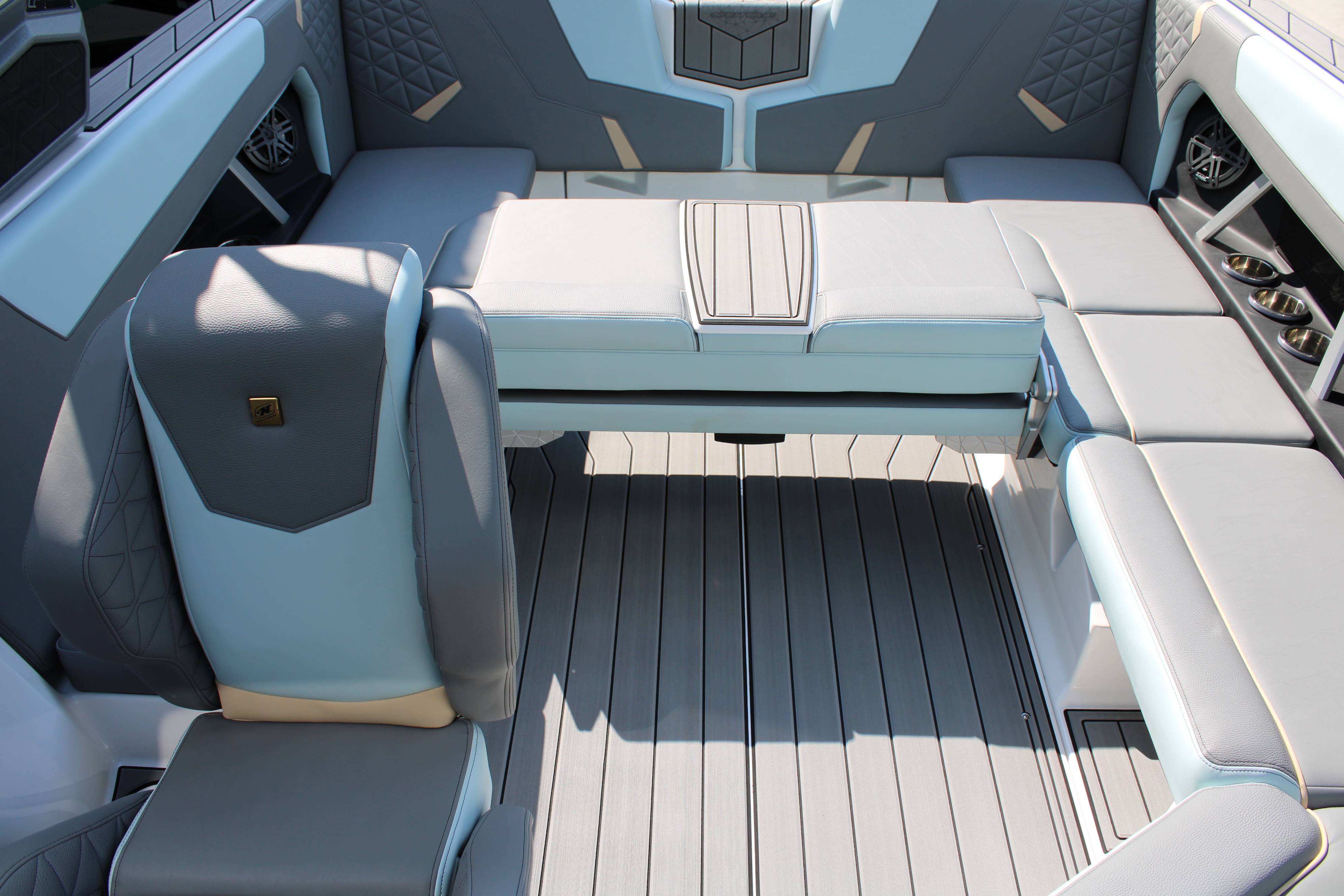 2025 Nautique GS22