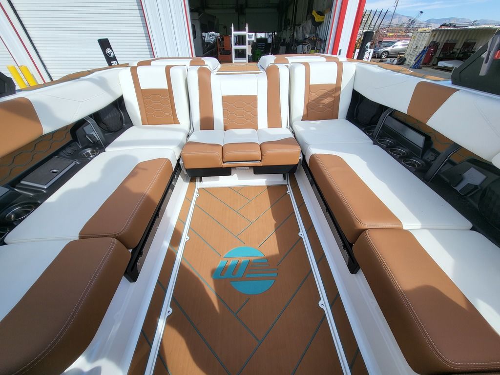 2025 Malibu Boats 23 LSV