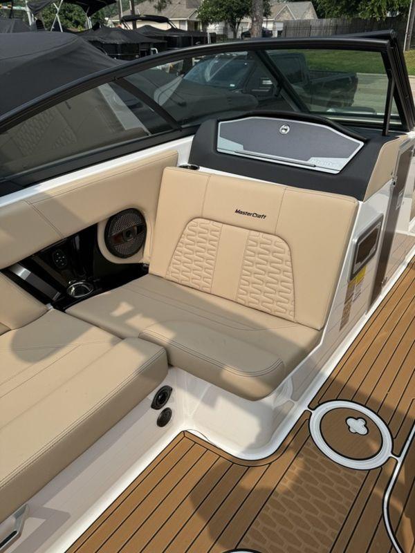 2024 MasterCraft X22