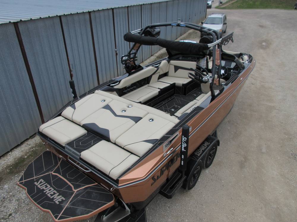 2022 Supreme S240