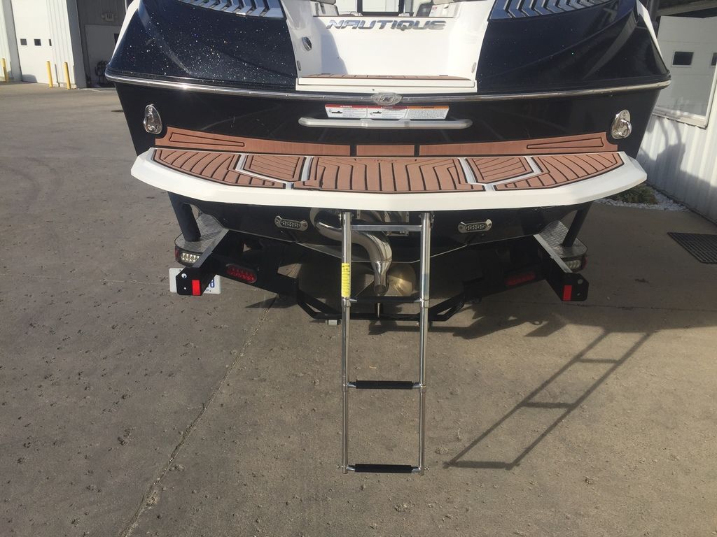 2016 Nautique Super Air Nautique G23