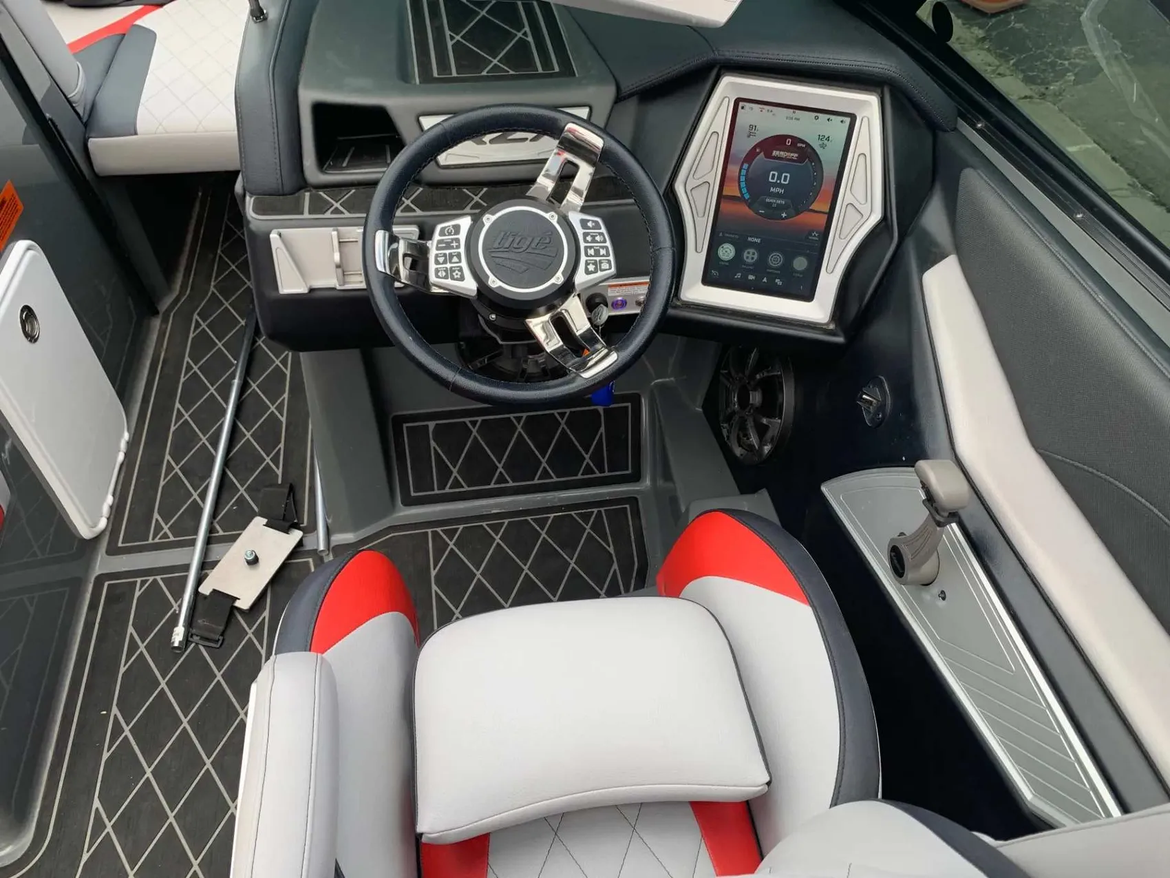2019 TIGE BOATS INC RZX2