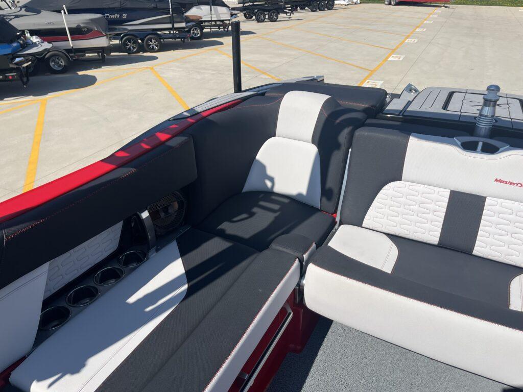 2019 MasterCraft X24