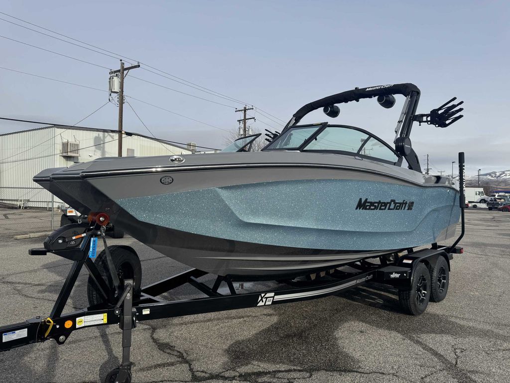 2025 MasterCraft XT22