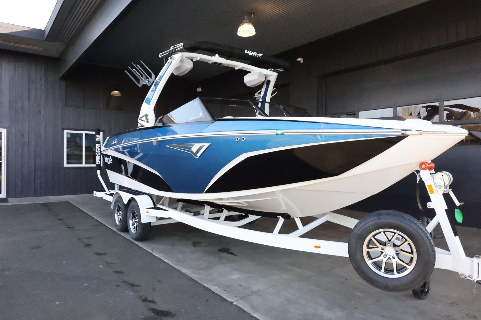 boat.Title