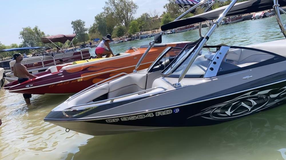 Wakesetter VTX | Super LOW HOURS!