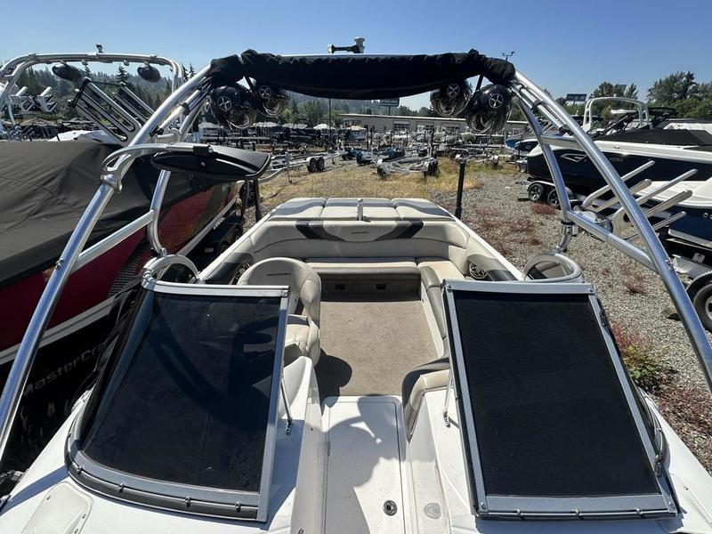 2008 Moomba Outback V