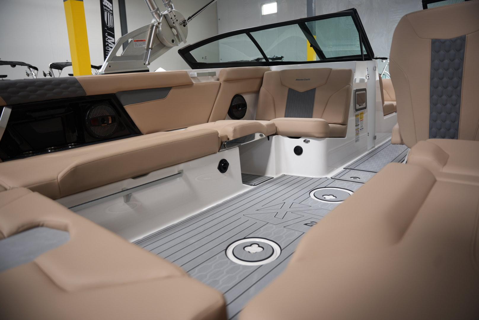 2025 MasterCraft XT24 &#8211; New Arrival!