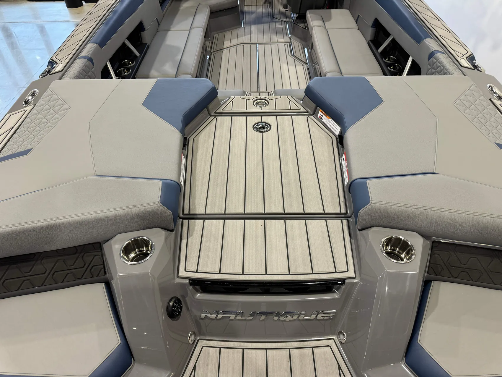 2025 Nautique GS24