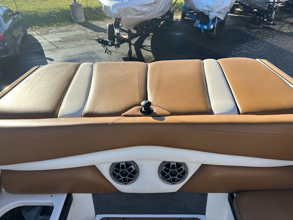 2020 Axis Wake Research A24