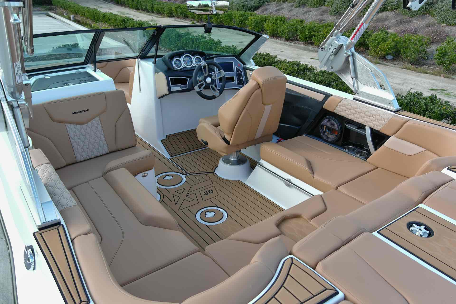 2024 MasterCraft XT20