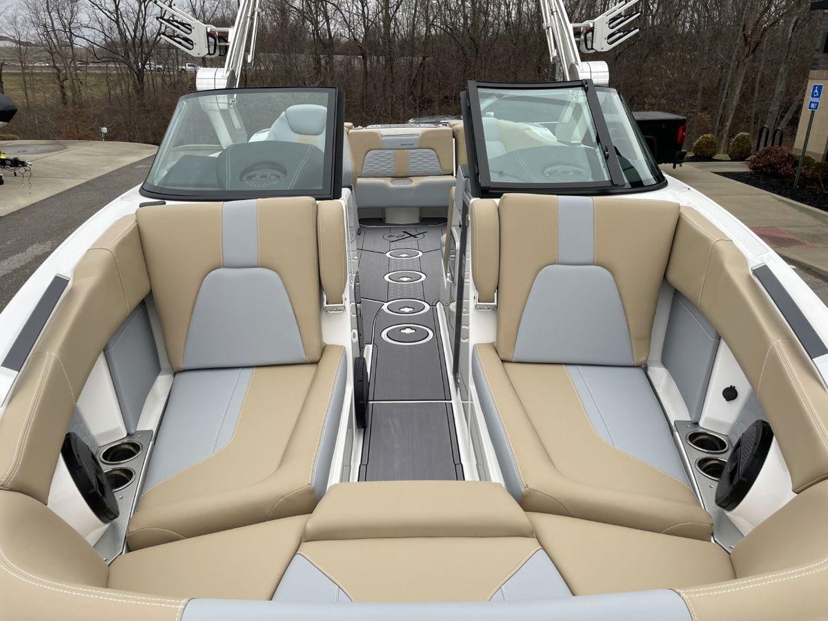2023 MasterCraft X24