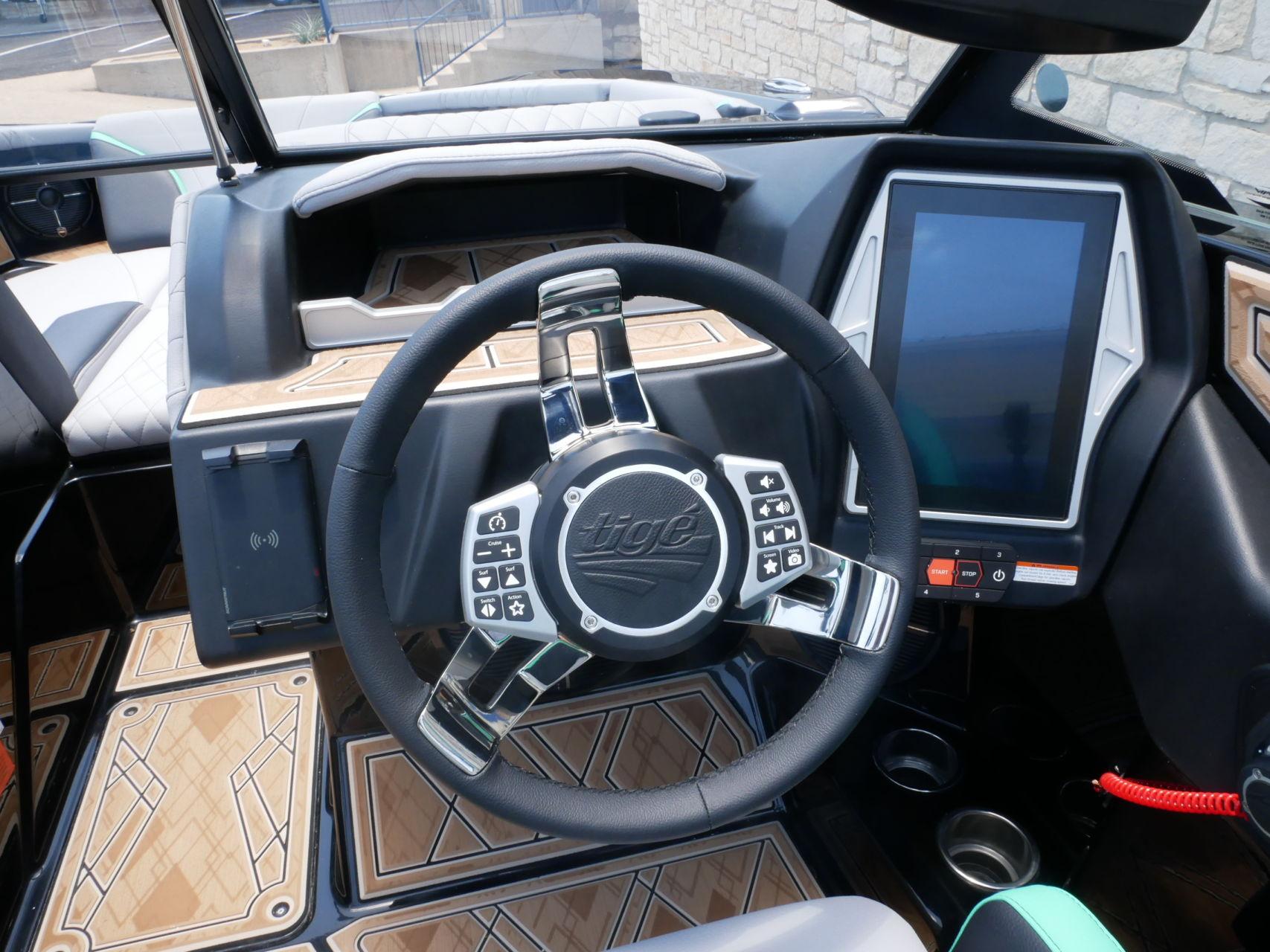 2022 Tige 22RZX