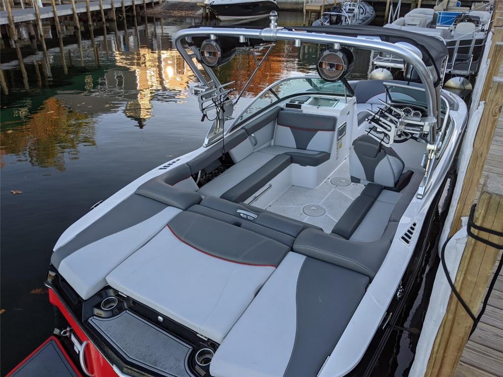 2019 MASTERCRAFT XT22
