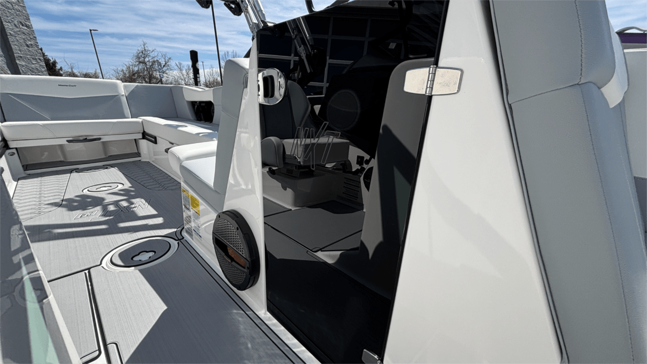 2025 MasterCraft NXT24