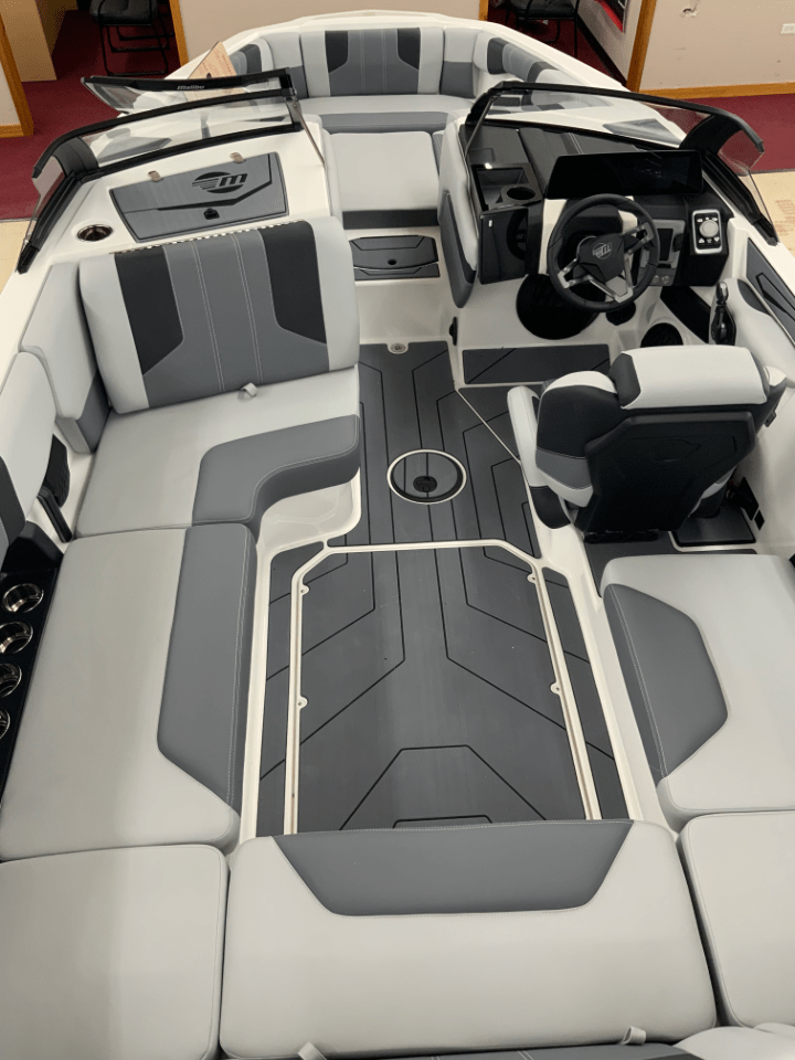 2025 MALIBU 21 LX WAKESETTER w/M5DI and TRL
