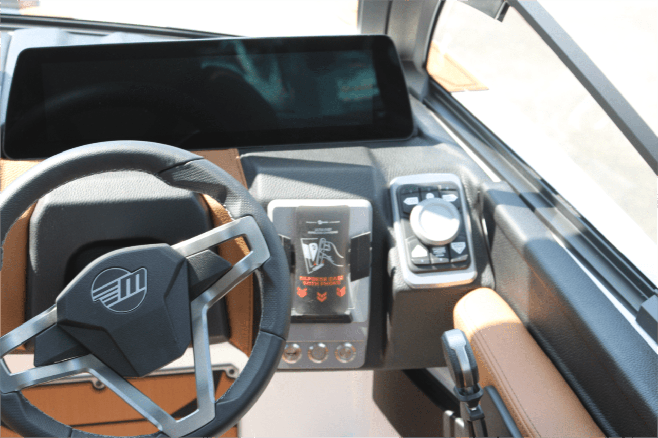 2025 Malibu 23 MXZ
