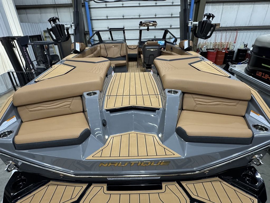 2025 Nautique Super Air Nautique G23