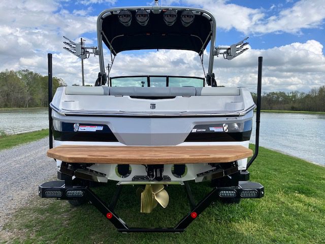 2024 MasterCraft NXT 20