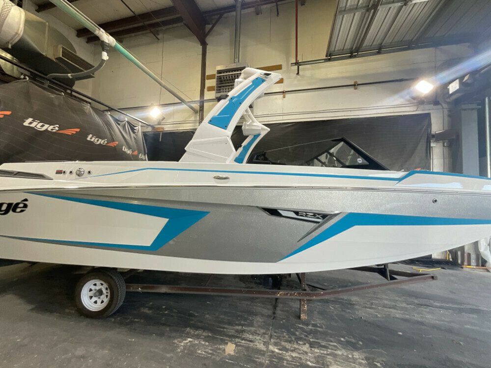 2024 TIGE 24 RXZ LOADED DUAL SUBS and Thruster