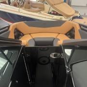 2024 Mastercraft NXT 20 Midnight Black/Gold