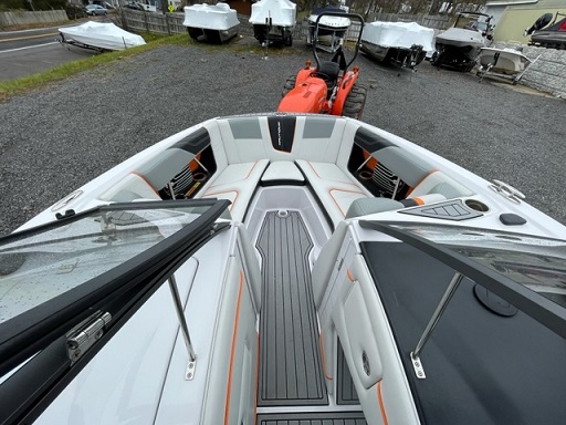 2015 Nautique G21