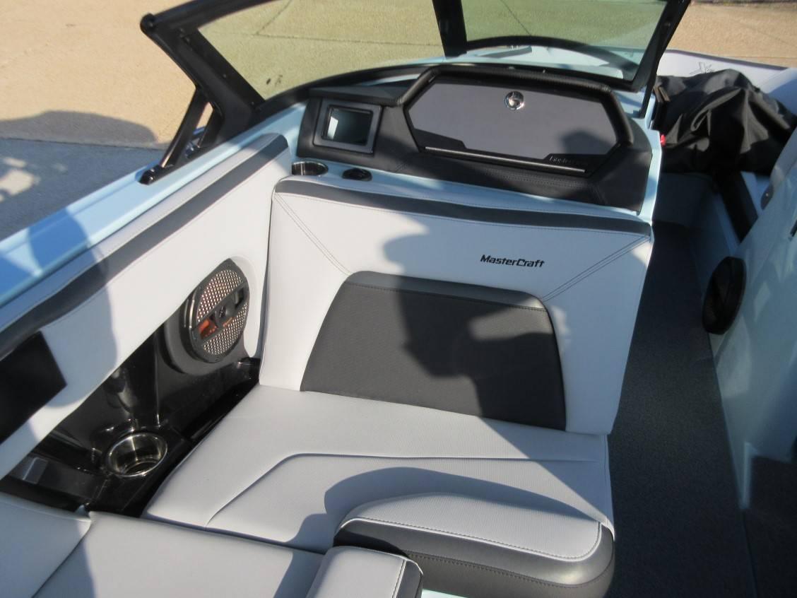 NEW 2024 MasterCraft XStar S